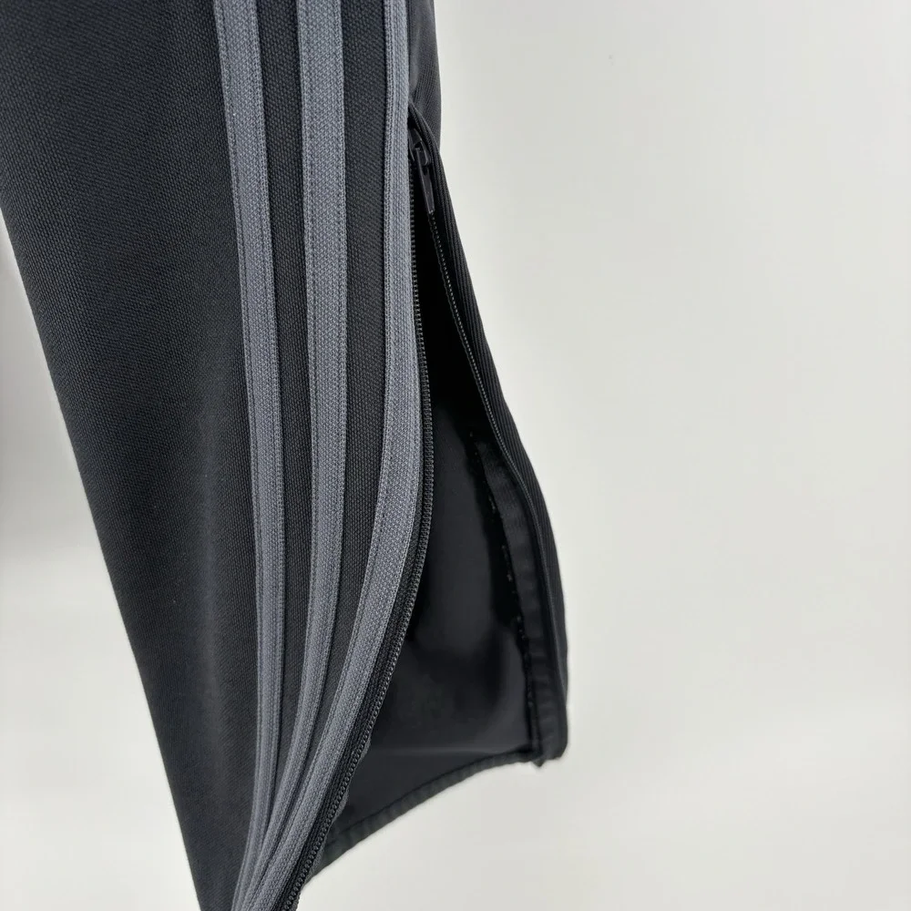 Adidas Climacool Men's Track Pants Med Black‎ Gray Stripes Zip Leg Pockets Logo
